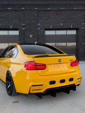 Lade das Bild in den Galerie-Viewer, Bumper Vent