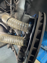 Lade das Bild in den Galerie-Viewer, Bremsenkühlung Set passend für ein BMW der G-Reihe M2 M3 M4