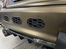 Lade das Bild in den Galerie-Viewer, Bumper Vent