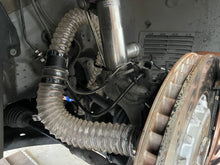 Lade das Bild in den Galerie-Viewer, Bremsenkühlung Set passend für ein CUPRA Formentor VZ5 2.5TSI