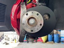 Lade das Bild in den Galerie-Viewer, Lufteinlässe zur Bremsenkühlung passend für ein Audi RS3 und TTRS