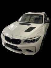 Lade das Bild in den Galerie-Viewer, Hood Vent - Haubenentlüftung