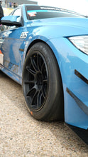 Lade das Bild in den Galerie-Viewer, RacingDivision Felgen VR5 18" BMW M SPEC