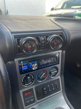 Lade das Bild in den Galerie-Viewer, Lüftungsgitter Einsatz für Anzeige (Öldruck, Öltemperatur, Ladedruck,...) passend für ein BMW Z3 & E36 Compact