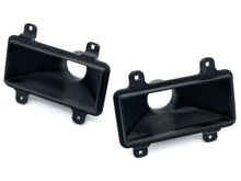 Lade das Bild in den Galerie-Viewer, Lufteinlässe zur Bremsenkühlung passend für ein BMW E30 vor Facelift (VFL)