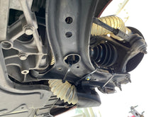 Lade das Bild in den Galerie-Viewer, Bremsenkühlung Set passend für ein Audi RS3 und TTRS (8V 8Y 8J 8S)