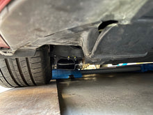 Lade das Bild in den Galerie-Viewer, Bremsenkühlung Set passend für ein Audi RS3 und TTRS (8V 8Y 8J 8S)