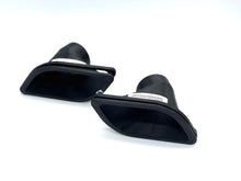 Lade das Bild in den Galerie-Viewer, Lufteinlässe zur Bremsenkühlung passend für ein BMW M3 E92 E90