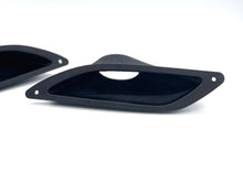 Lade das Bild in den Galerie-Viewer, Lufteinlässe zur Bremsenkühlung passend für ein BMW M3 & M4 (F80/F82) GT4-Edition