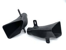 Lade das Bild in den Galerie-Viewer, Lufteinlässe zur Bremsenkühlung passend für ein BMW F20 F21 LCI mit M-Paket (M135i M140i)