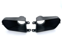 Lade das Bild in den Galerie-Viewer, Lufteinlässe zur Bremsenkühlung passend für ein BMW Z3 Coupe