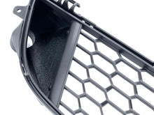 Lade das Bild in den Galerie-Viewer, Bremsenkühlung Set passend für ein BMW F22 - 2er Coupé (M235i ; M240i ,..)