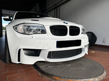 Lade das Bild in den Galerie-Viewer, Bremsenkühlung Set passend für ein BMW E90 E92 M3 &amp; 1er M Coupe

