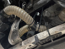Lade das Bild in den Galerie-Viewer, Bremsenkühlung Set passend für ein MINI F56 Cooper S / JCW
