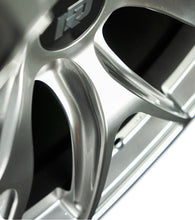 Lade das Bild in den Galerie-Viewer, RacingDivision Felgen Pista 18" BMW M SPEC
