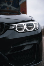 Lade das Bild in den Galerie-Viewer, Lufteinlässe zur Bremsenkühlung passend für ein BMW M3 &amp; M4 (F80/F82) GT4-Edition
