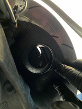 Lade das Bild in den Galerie-Viewer, Lufteinlässe zur Bremsenkühlung passend für ein Audi RS3 und TTRS
